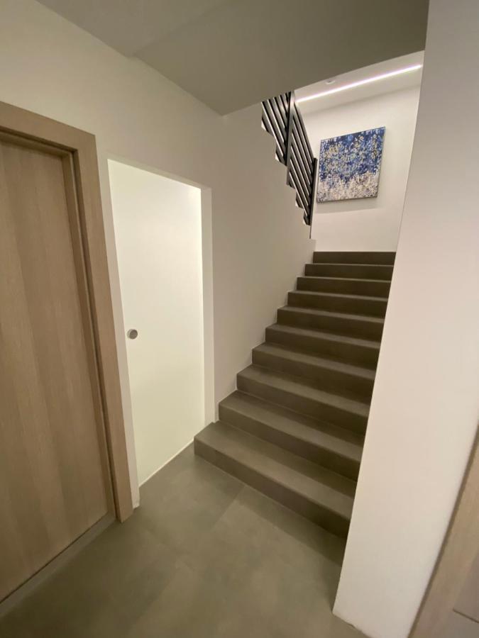 Apartmani Kumenat ビオグラード・ナ・モル エクステリア 写真