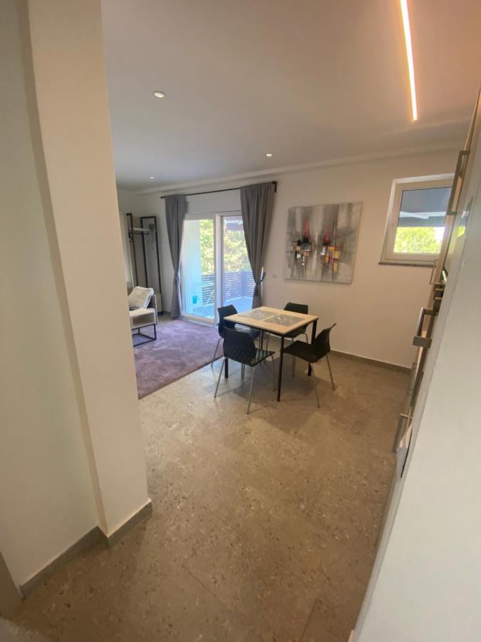 Apartmani Kumenat ビオグラード・ナ・モル エクステリア 写真